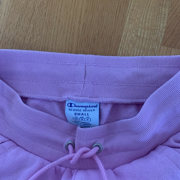 Pink champion shorts - Picture 4 of 4